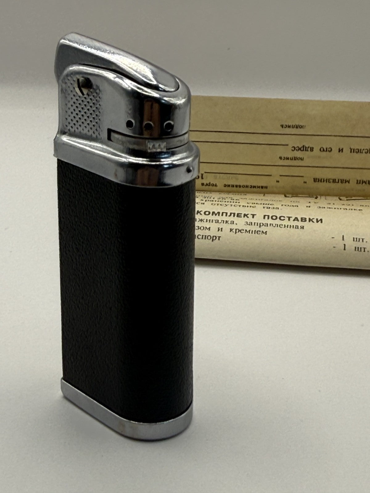Soviet Ogonek Gas Lighter ZGU-71-1 with Original Passport, 1993 - photo 10