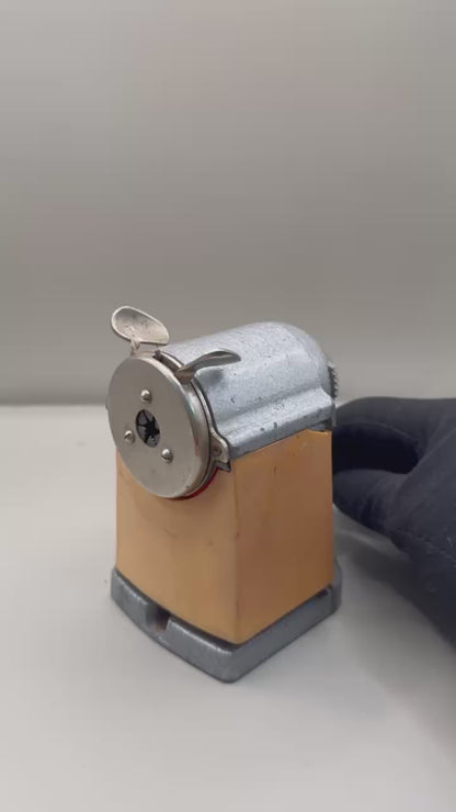 Soviet Mechanical Pencil Sharpener SHPR-164, 1970s USSR, Working - video
