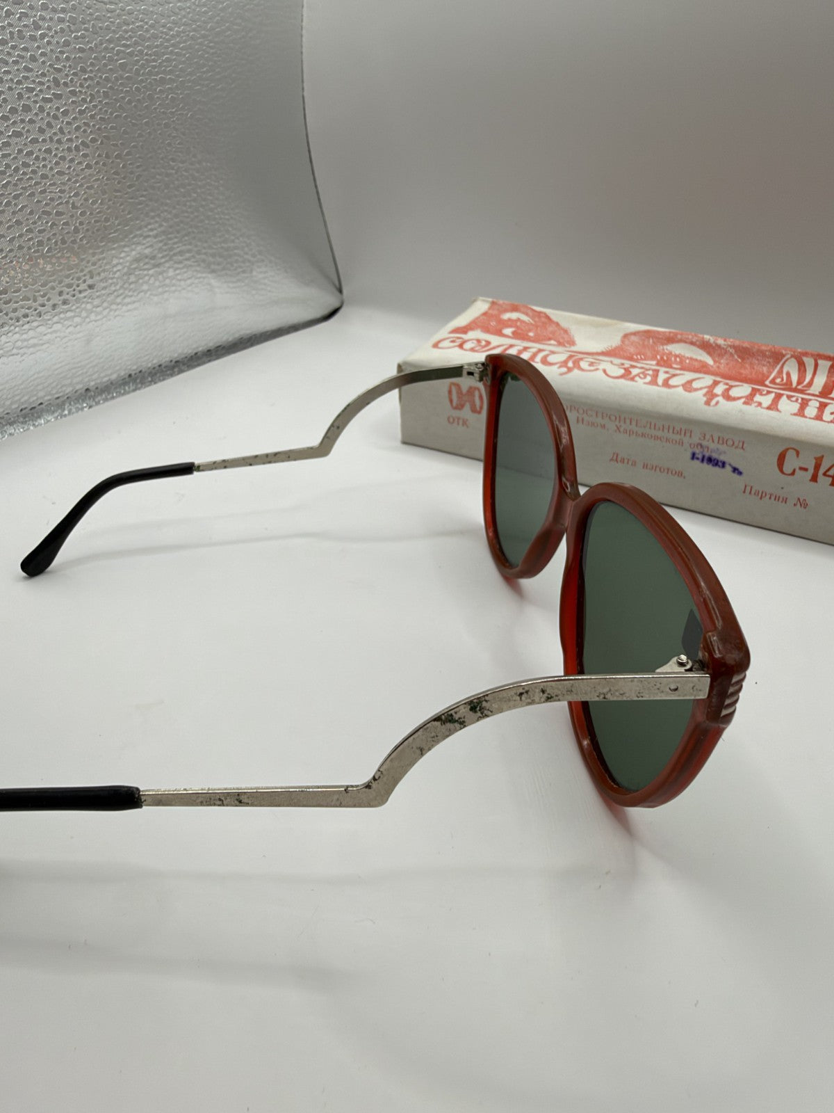 Vintage Soviet-Style Sunglasses C-140 Red, 1993, NOS with Sticker - photo 7