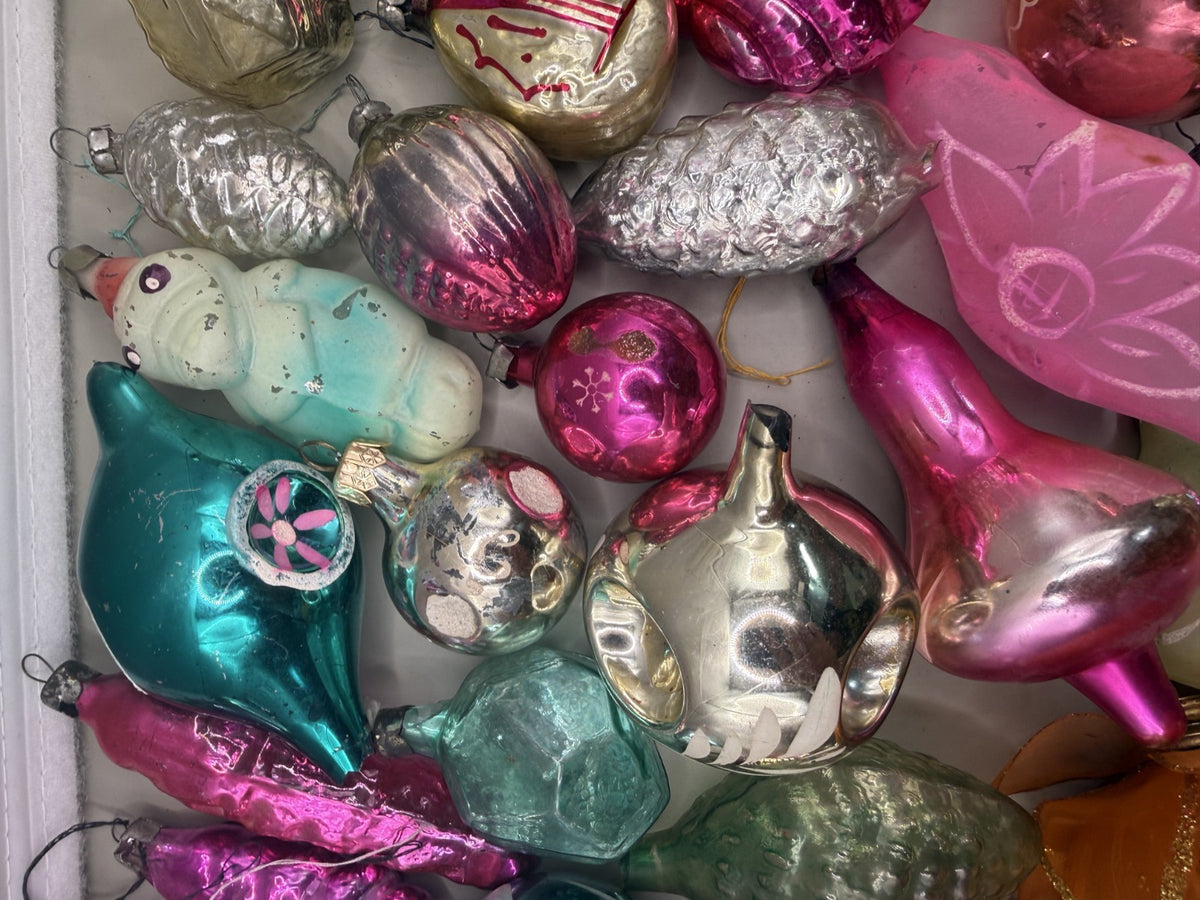 Soviet Glass Christmas Ornaments Lot of 44, As-Is for Craft (Lot 4) - photo 7