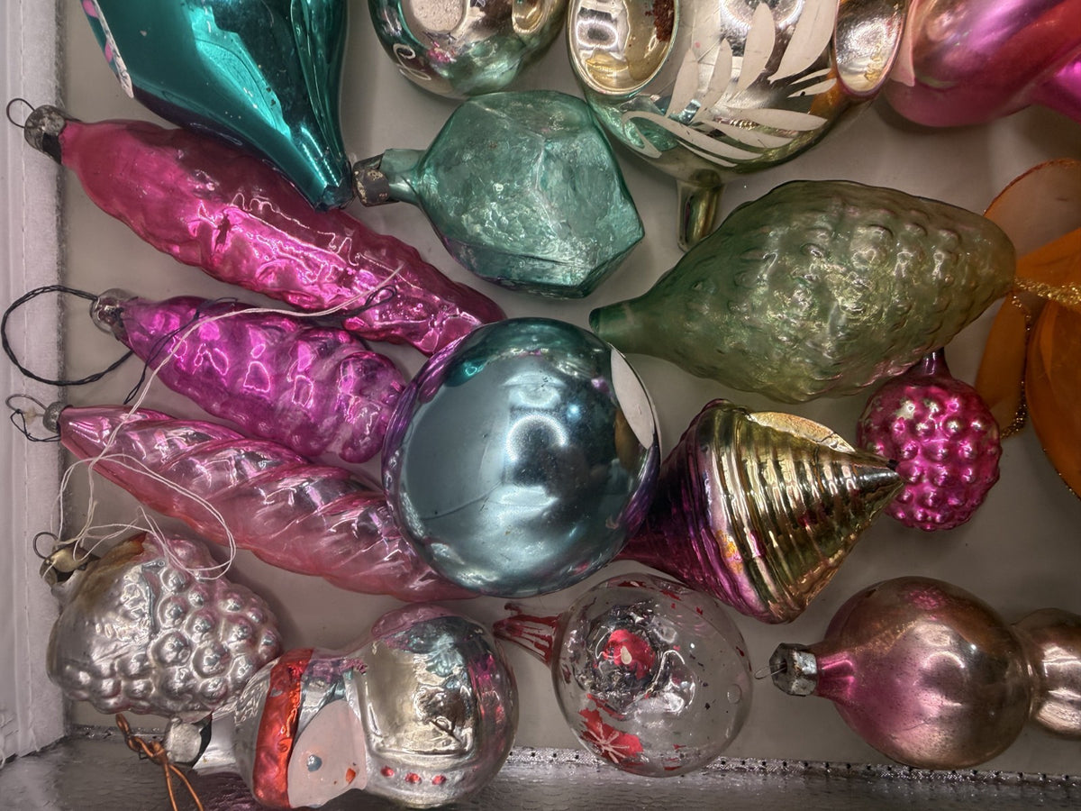Soviet Glass Christmas Ornaments Lot of 44, As-Is for Craft (Lot 4) - photo 6