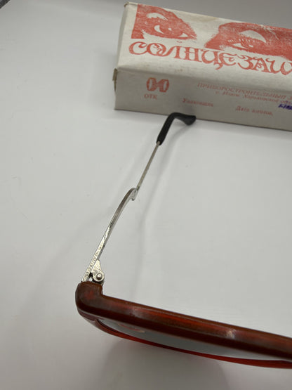 Vintage Soviet-Style Sunglasses C-140 Red, 1993, NOS with Sticker - photo 9