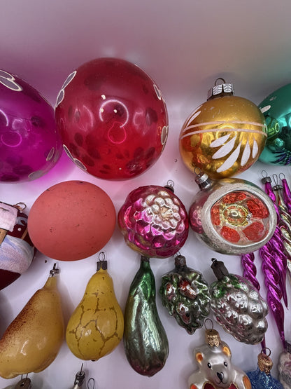 Soviet Glass Christmas Ornaments Lot of 30, Baubles & Figures (Lot 30) - photo 4