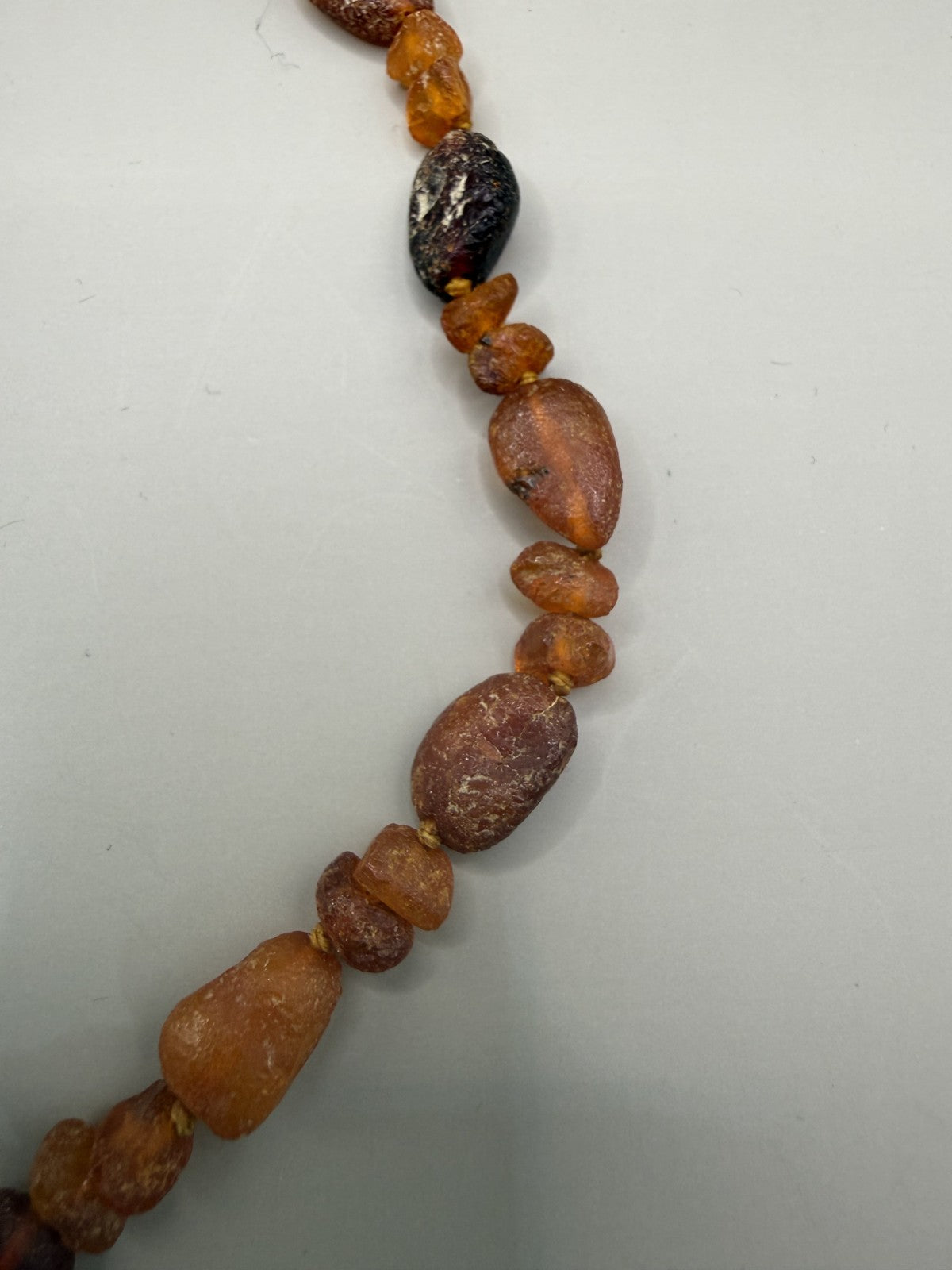 Vintage Baltic Amber Bead Necklace, Raw Stones, 43 cm, USSR - photo 3