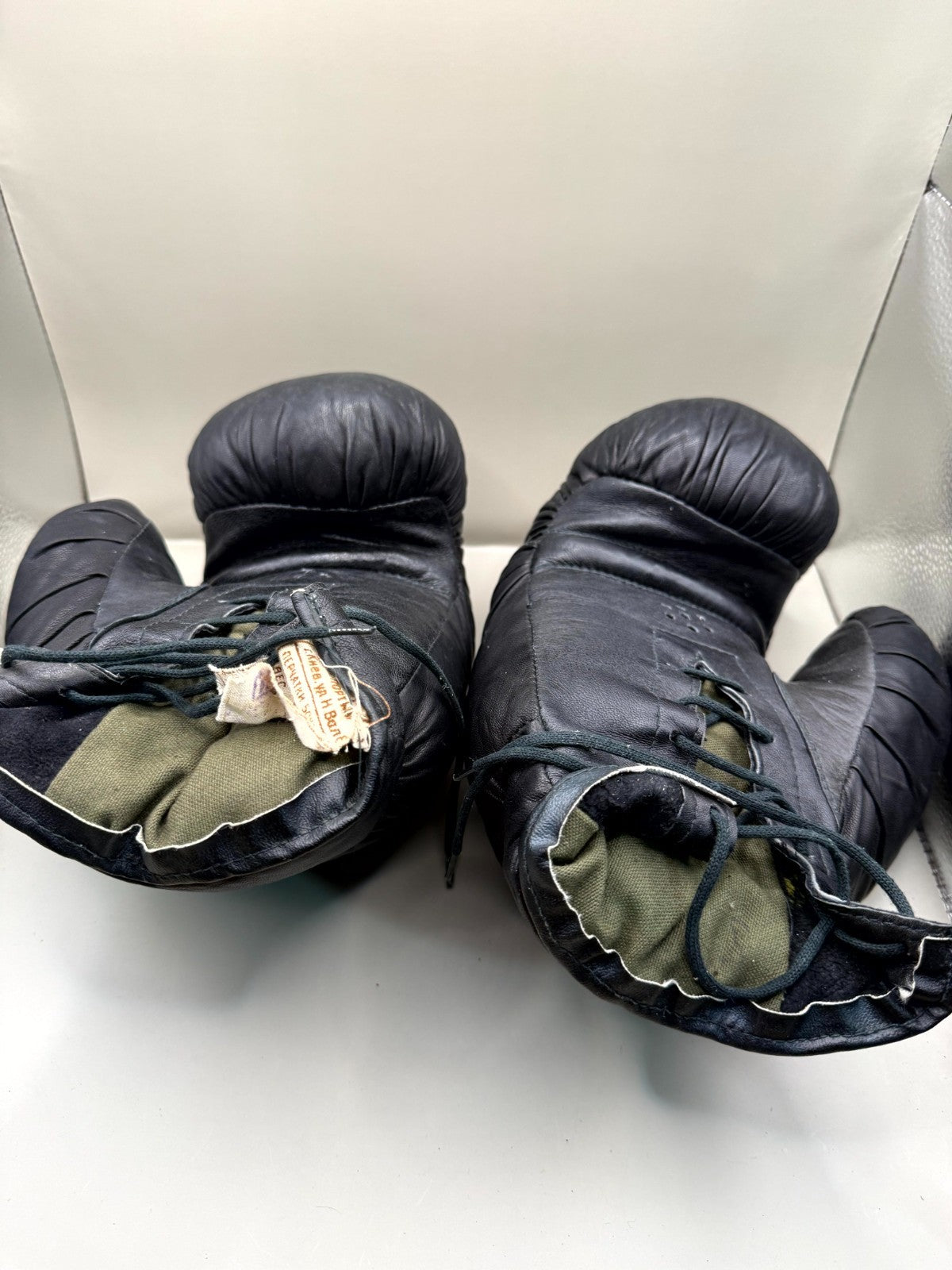 Soviet Boxing Gloves Kiev, Black Leather 10 oz, Sparring - photo 5