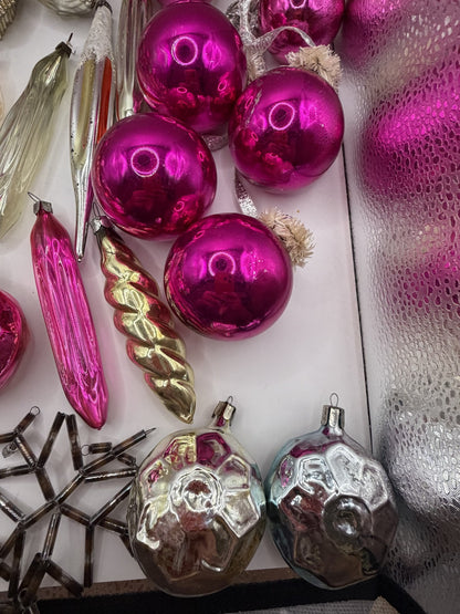 Soviet Glass Christmas Ornaments Lot of 30, Baubles & Icicles (Lot 29) - photo 2