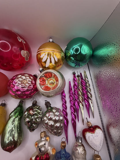 Soviet Glass Christmas Ornaments Lot of 30, Baubles & Figures (Lot 30) - photo 10