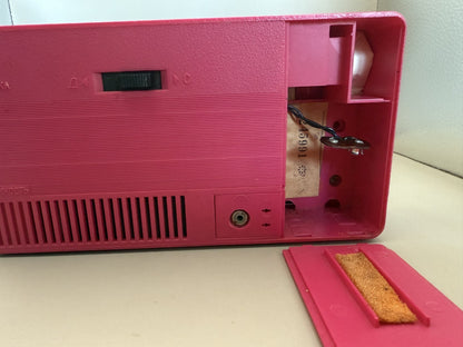 Selga Soviet Portable Transistor Radio, Red Case, Riga - photo 5