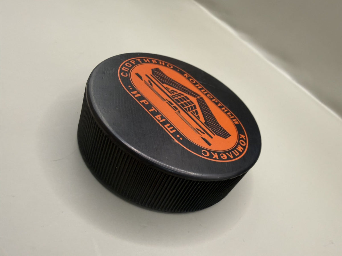 Soviet Hockey Puck SKK Irtysh Souvenir, Vintage USSR - photo 3