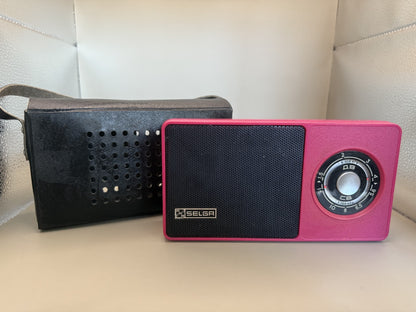 Selga Soviet Portable Transistor Radio, Red Case, Riga - photo 1