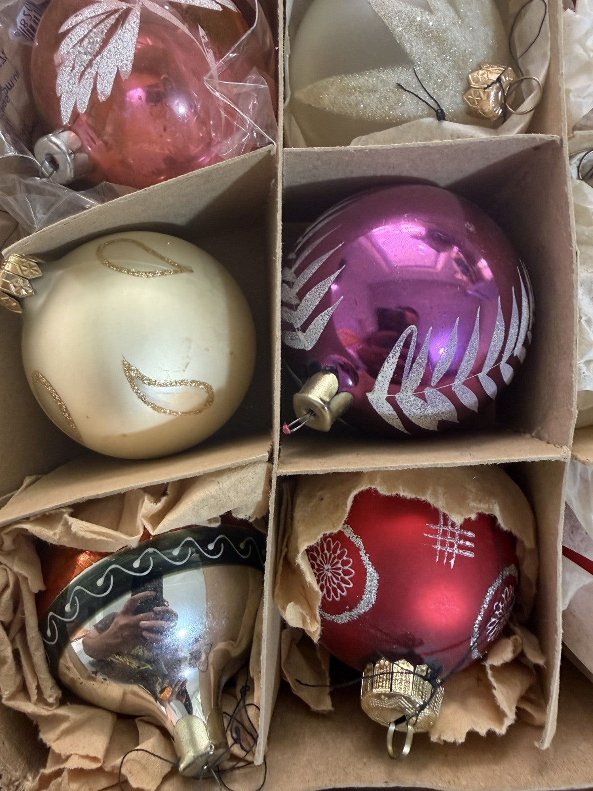 Soviet Glass Christmas Ornaments Lot of 24 + Paper Garland & Confetti - photo 10