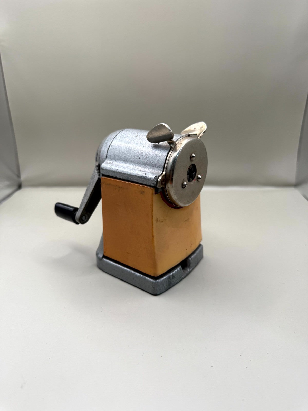Soviet Mechanical Pencil Sharpener SHPR-164, 1970s USSR, Working - photo 1