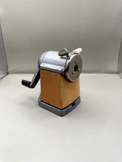 Soviet Mechanical Pencil Sharpener SHPR-164, 1970s USSR, Working - photo 1