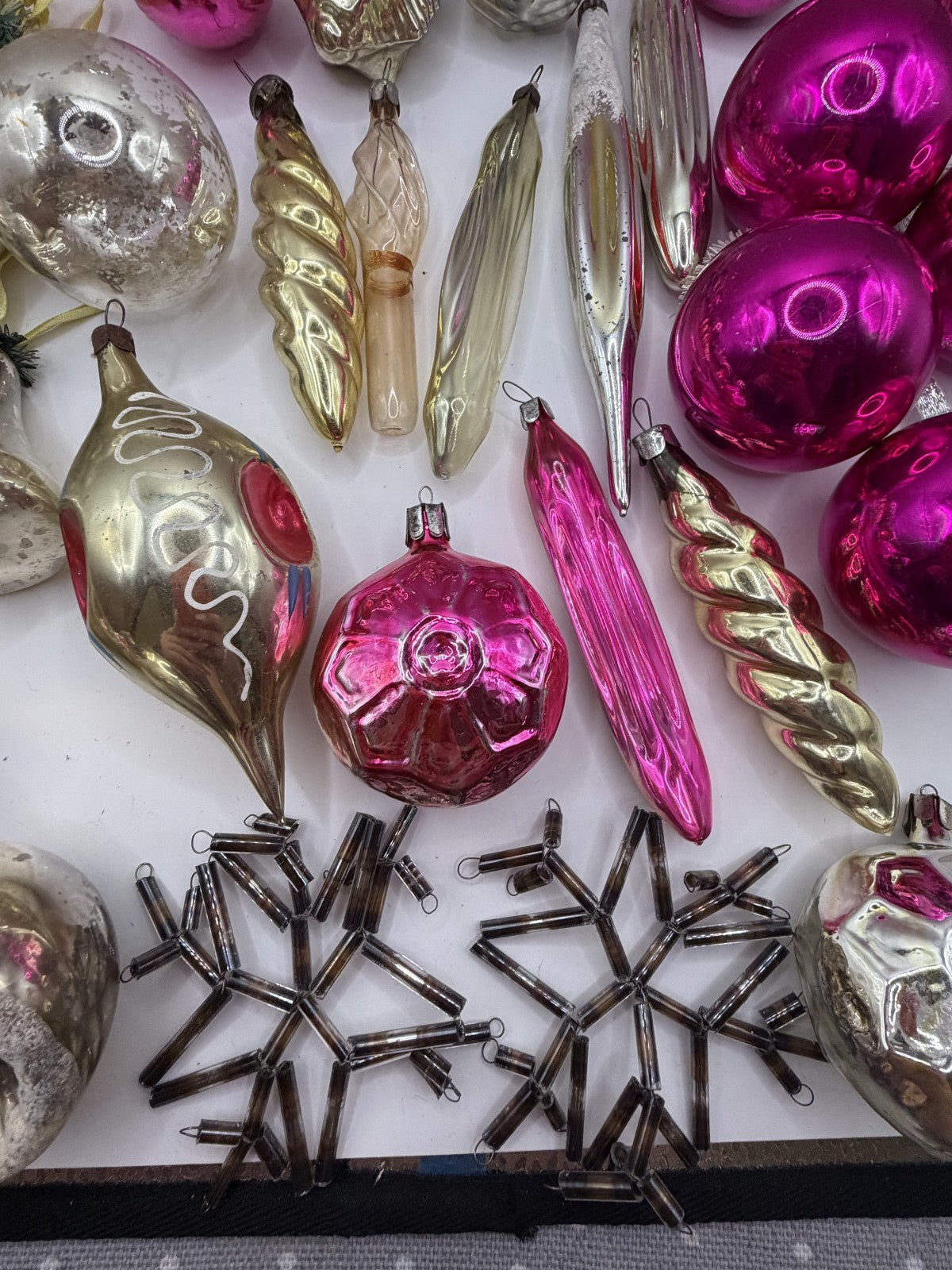 Soviet Glass Christmas Ornaments Lot of 30, Baubles & Icicles (Lot 29) - photo 3
