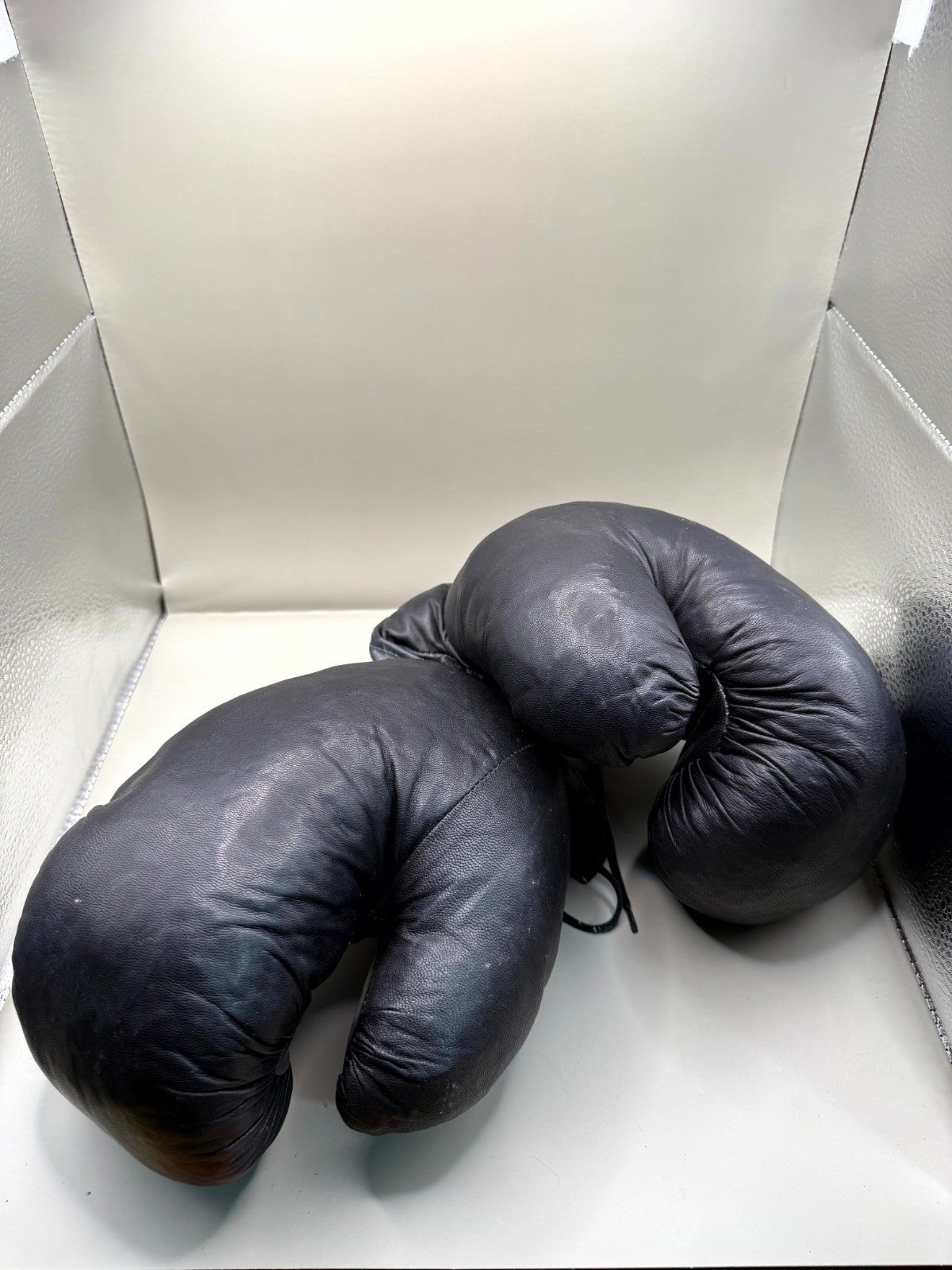 Soviet Boxing Gloves Kiev, Black Leather 10 oz, Sparring - photo 1