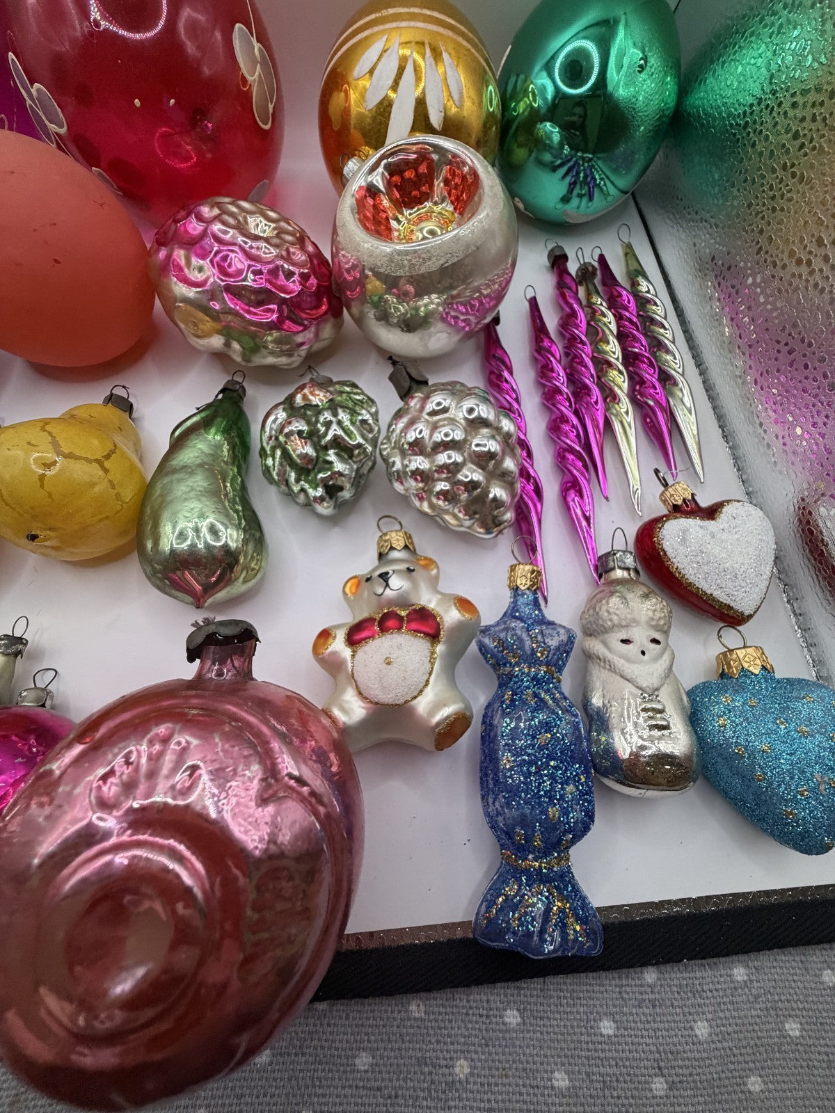 Soviet Glass Christmas Ornaments Lot of 30, Baubles & Figures (Lot 30) - photo 8