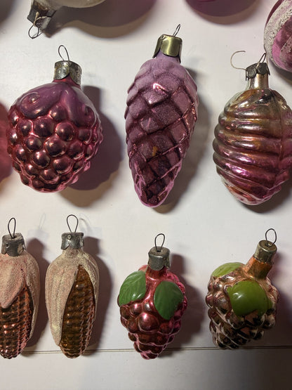 Soviet Glass Christmas Ornaments Lot of 42, Baubles & Figures (Lot 32) - photo 4